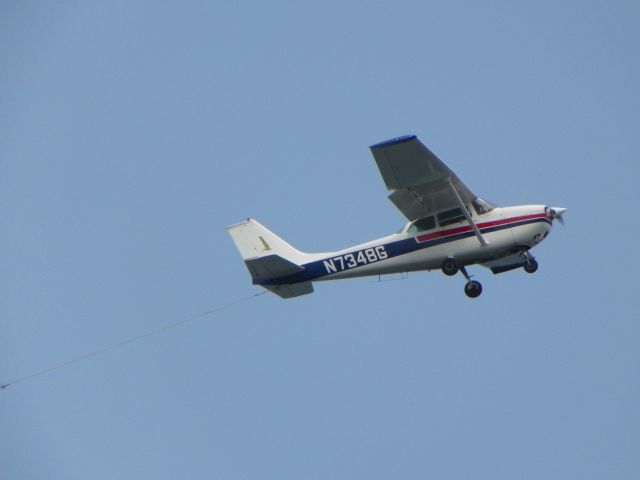 Cessna Skyhawk (N7348G) - This Single Engine Plane is shown here in the Spring of 2012 along the New Jersey coastline currently equipped for towing a Banner.