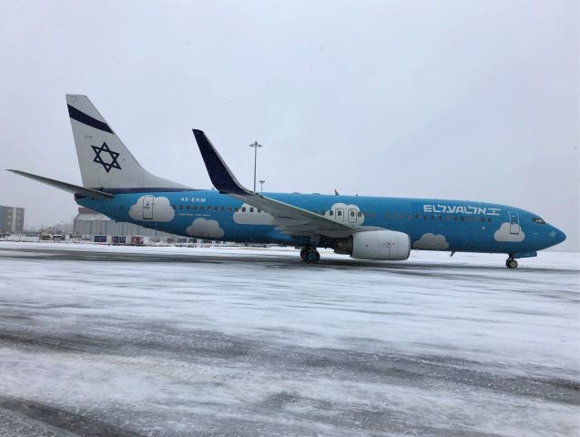 Boeing 737-800 (4X-EKM) - clouds and snow