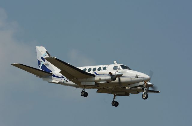 Beechcraft King Air 100 (C-FDOS)