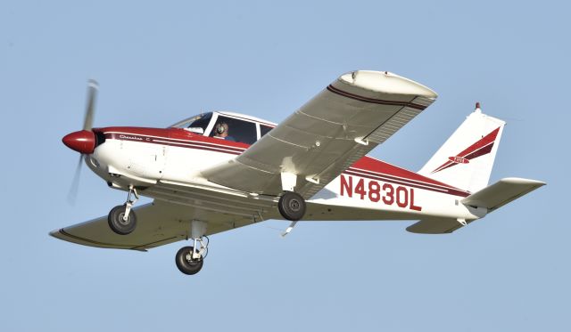 Piper Cherokee (N4830L) - Airventure 2017