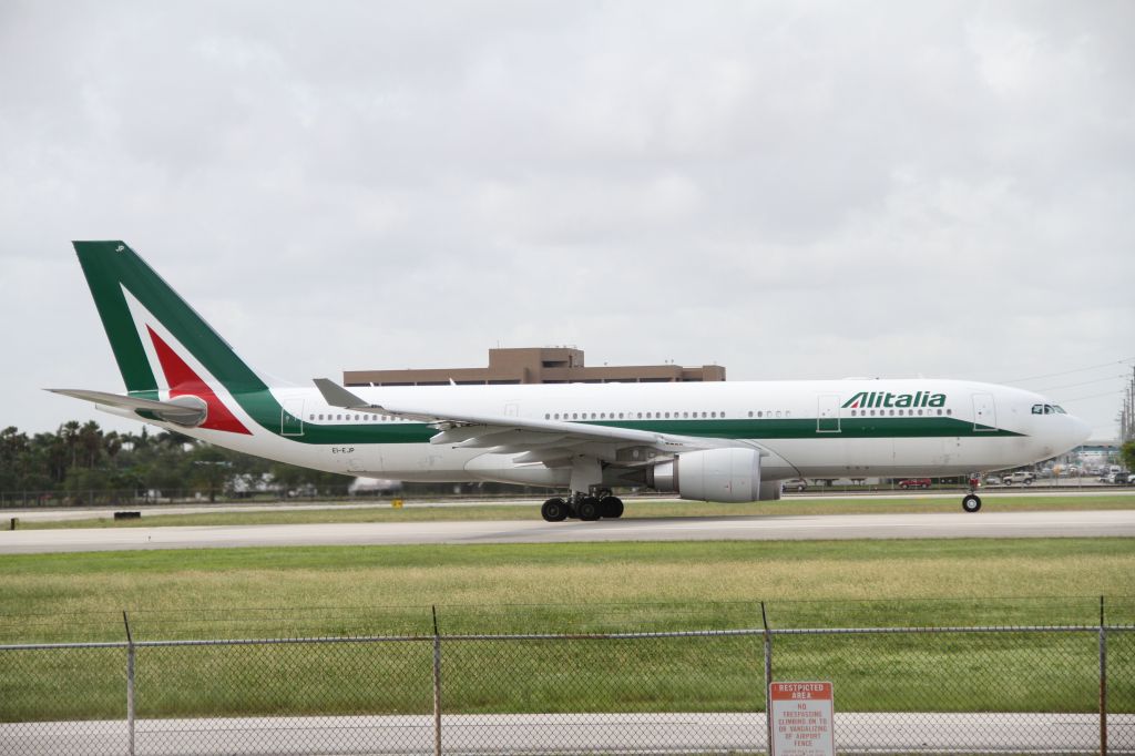 Airbus A330 (EI-EJP)