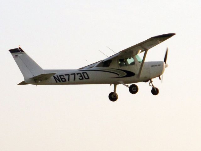 Cessna 152 (N67730) - Take off.