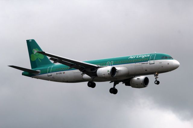 Airbus A320 (EI-CVB) - 01 juiin 2016 