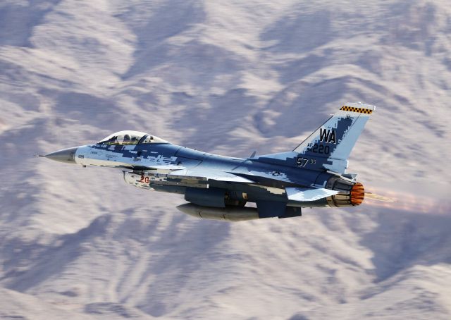 Lockheed F-16 Fighting Falcon — -  Las Vegas - Nellis AFB (LSV / KLSV)br /Aviation Nation 2022 Air Show