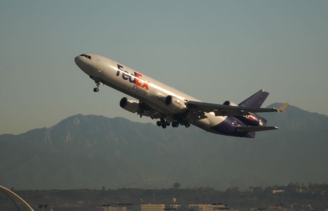 Boeing MD-11 (N597FE)