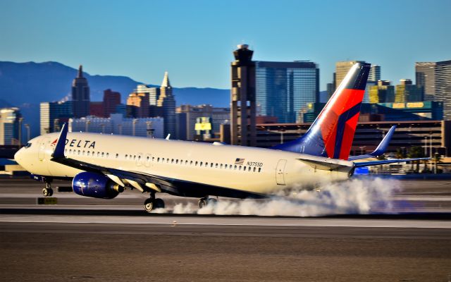 Boeing 737-800 (N3755D) - N3755D Delta Air Lines 2001 Boeing 737-832 C/N 29627 -  Las Vegas - McCarran International (LAS / KLAS) USA - Nevada, November 25, 2011 Photo: Tomás Del Coro