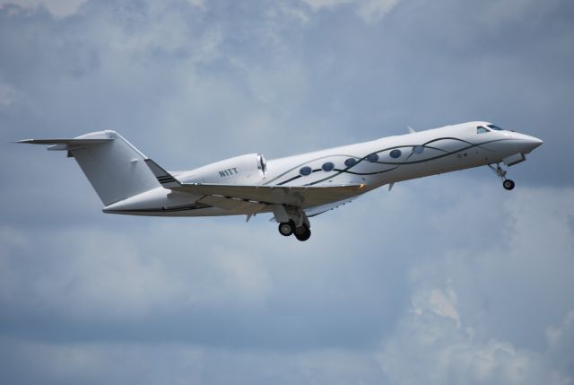 Gulfstream Aerospace Gulfstream IV (N1TT) - TRT LEASING INC (EJM9) departing runway 20 at KJQF - 7/3/14