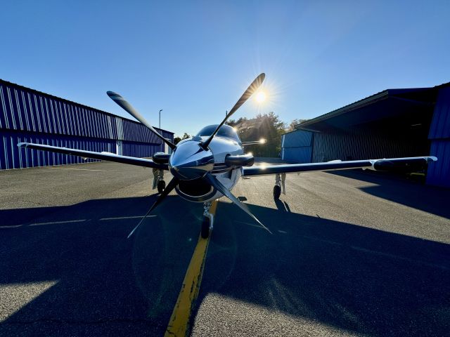 Socata TBM-700 (N767HP) - Afternoon sun after a flight.