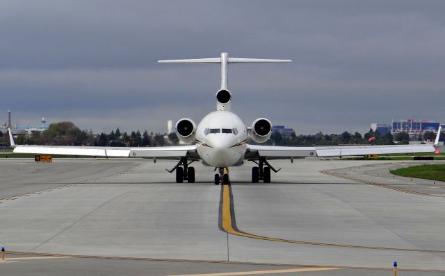 BOEING 727-200 (N724YS)