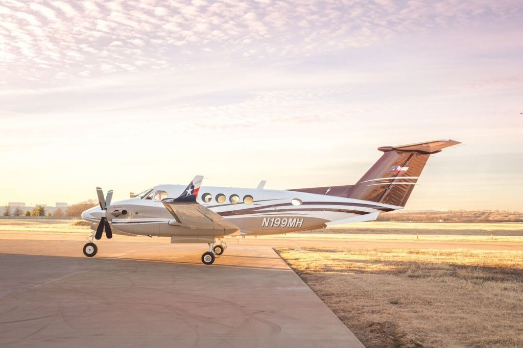 Beechcraft Super King Air 200 (N199MH)