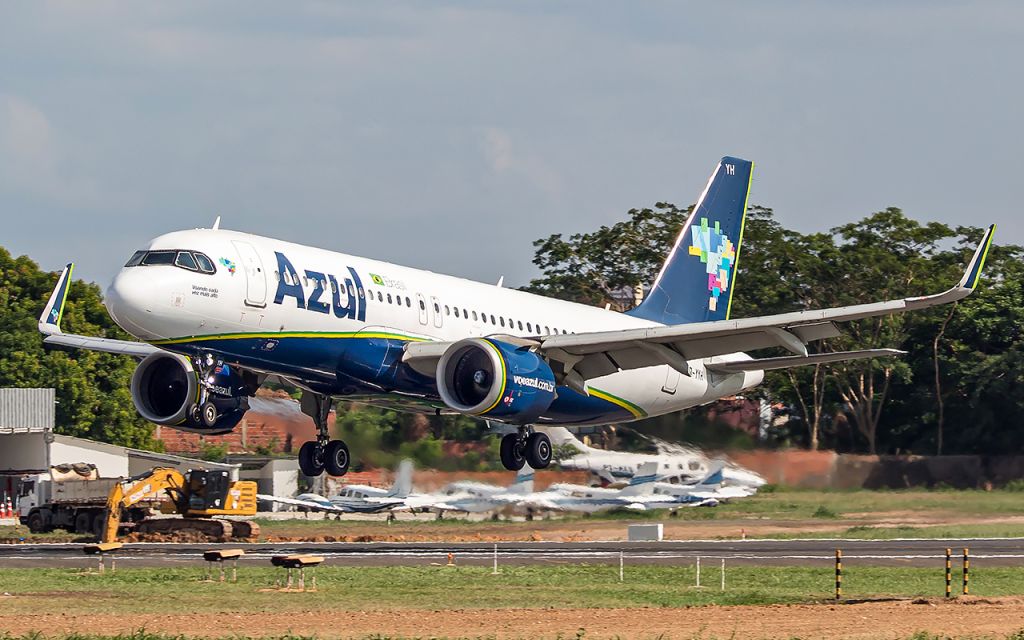 Airbus A320neo (PR-YYH)