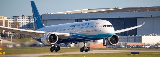 Boeing 787-9 Dreamliner (B-1357) - Xiamen Airlines Boeing 787-9 Dreamliner landing on runway 26R at YVR 04/18/20. Evening light is getting good for the engines ;)