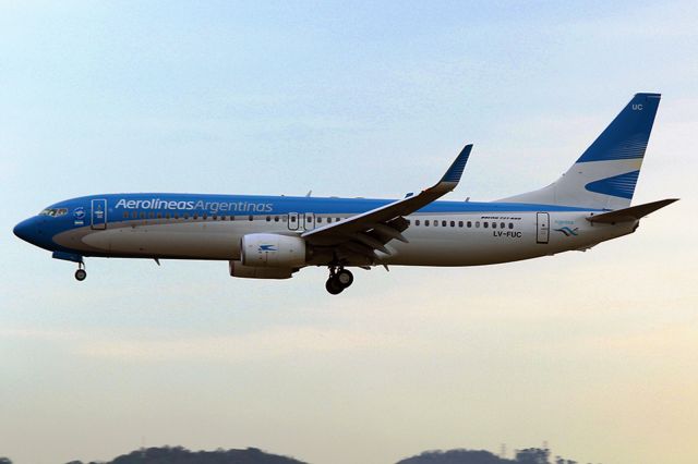 Boeing 737-700 (LV-FUC)