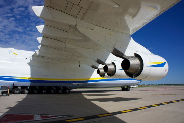 Antonov An-225 Mriya (UR-82060)