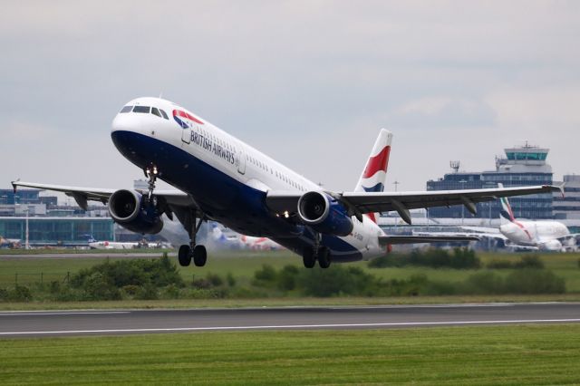 Airbus A321 (G-EUXK) - BA1389 to LHR