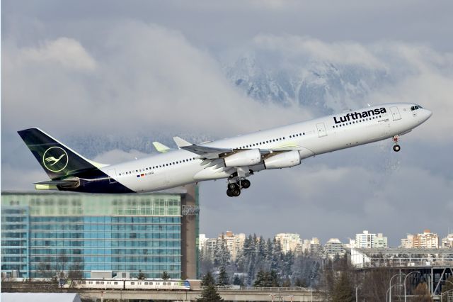 Airbus A340-300 (D-AIFD)