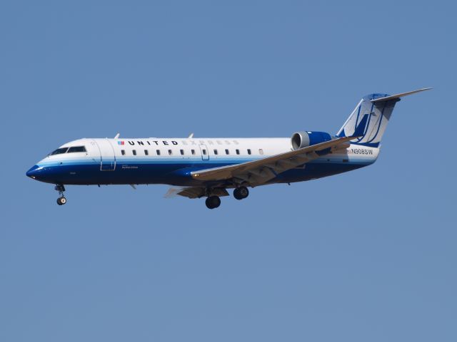 Canadair Regional Jet CRJ-200 (N908SW)