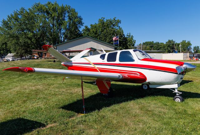 Beechcraft 35 Bonanza (N505B)