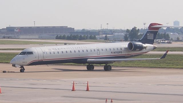 Canadair Regional Jet CRJ-700 (N702PS)