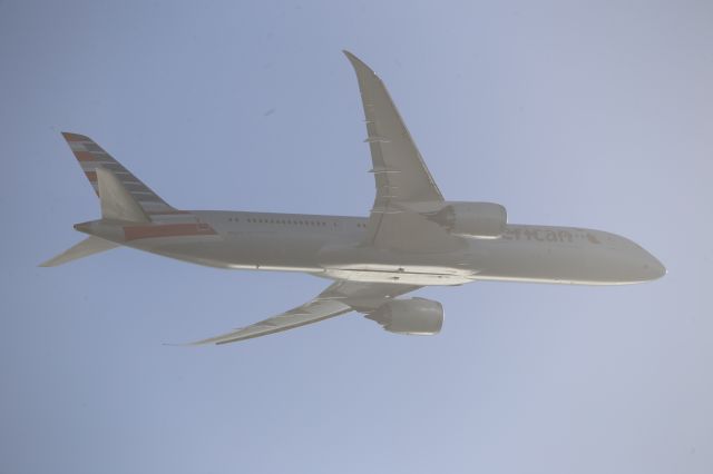 Boeing 787-9 Dreamliner (N823AN)