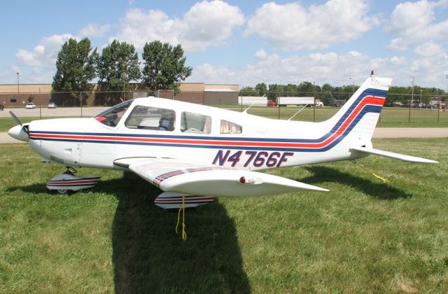 Piper Apache (N4766F)