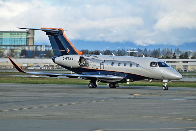 Embraer Legacy 450 (C-FSYX)