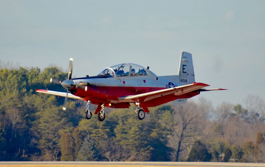 Raytheon Texan 2 — - T6 texan ll doing touch and goes and Mcghee Tyson airport on January 26, 2018.