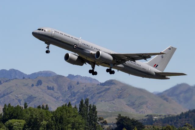 Boeing 757-200 (ANZ7571) - The Air Force B757 taking off on runway 06 from Woodbourne. 