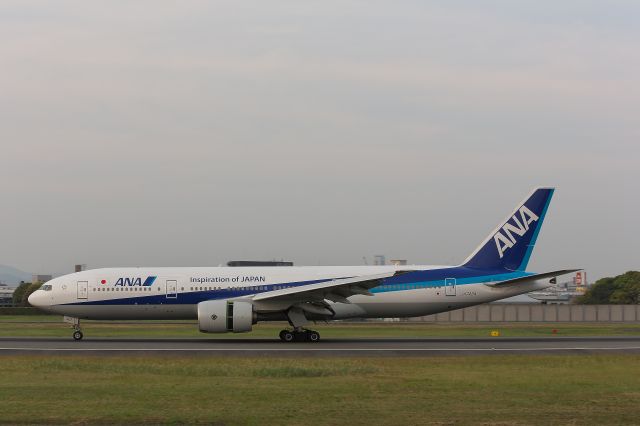 Boeing 777-200 (JA743A) - All Nippon Airways Boeing 777-281/ER