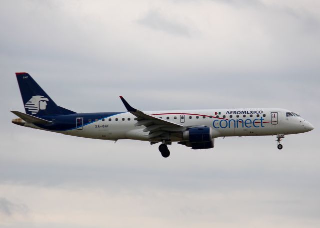 Embraer ERJ-190 (XA-GAF) - At DFW. 2014 Embraer 190LR (ERJ-190-100LR)