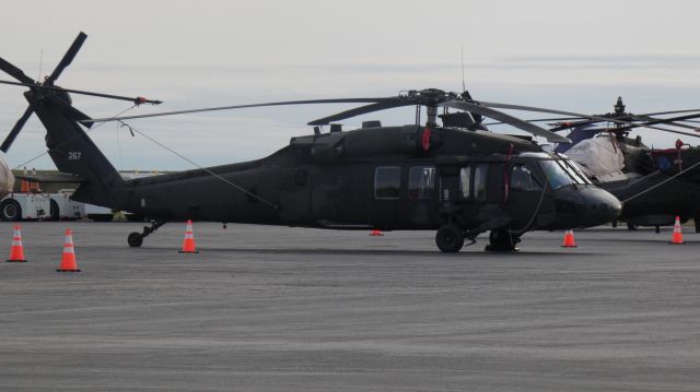 0026267 — - US Army Blackhawk at KBUF 