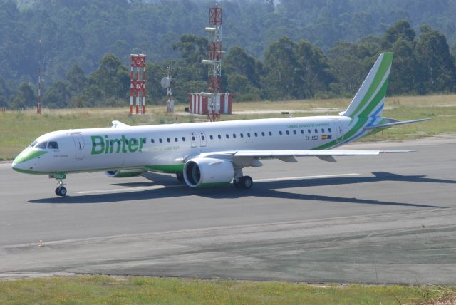 EMBRAER 195 (EC-NEZ) - EC-NEZ arrived to LEVX from GCXO. 17-07-2021