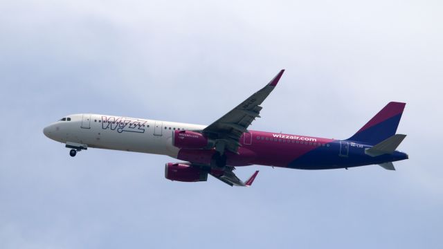 Airbus A321 (HA-LXO)