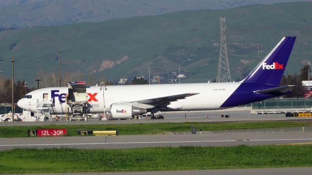 BOEING 767-300 (N107FE) - 20150223-163053.jpgbr /Boeing 767-300 (twin-jet) (H/B763/L )br /2015-02-23 FX1219 San Jose (SJC)-->Memphis (MEM) ,Actual Time of Departur 19:10