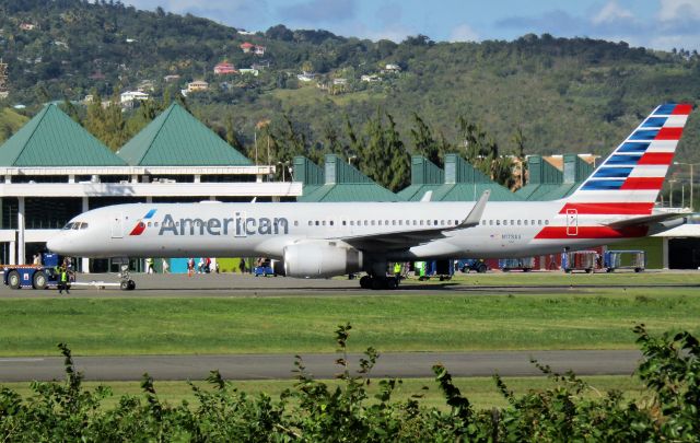 Boeing 757-200 (N178AA)