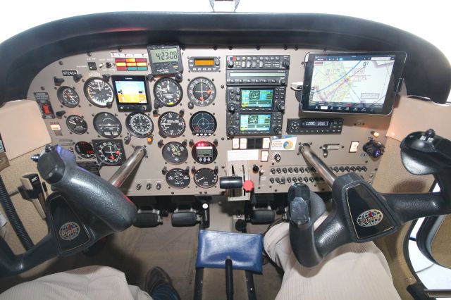 Piper Cherokee (N724CA) - Current Cockpit. South Shore Flying Club