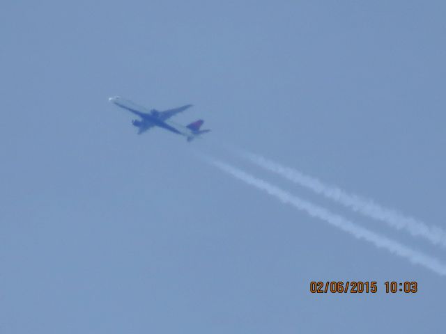 Boeing 757-200 (N635DL) - Delta Airlines flight 1685 from SLC to ATL over Southeastern Kansas at 37,000 feet.