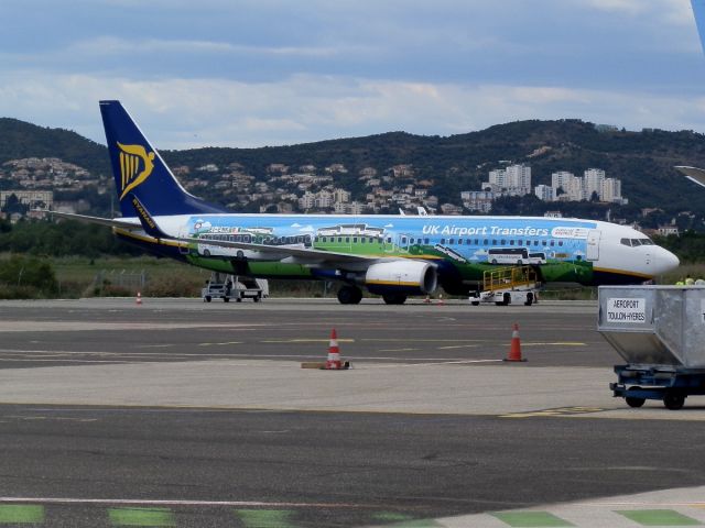 Boeing 737-800 (EI-EMK)