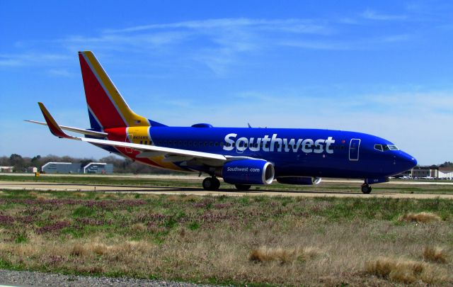 Boeing 737-700 (N454WN)