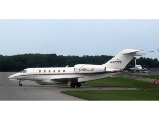 Cessna Citation X (N903QS) - The fastest biz jet in the market.