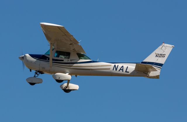 Cessna 152 (ZK-NAL)
