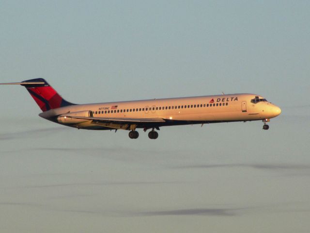 McDonnell Douglas DC-9-50 (N773NC)