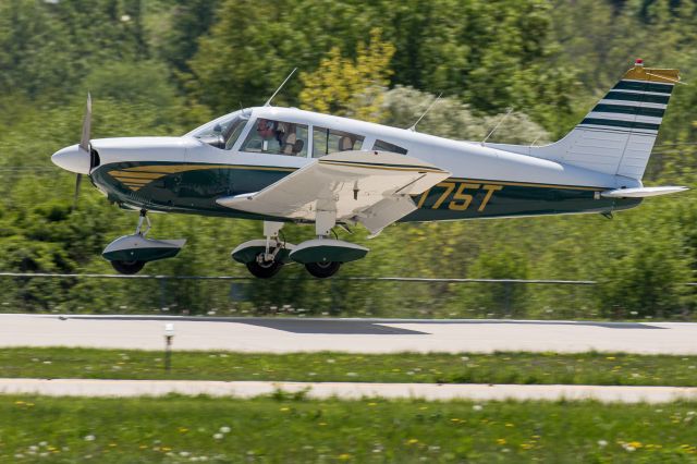 Piper Cherokee (N2175T)