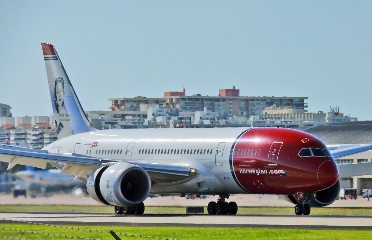 Boeing 787-8 (LN-LNA) - 3/20/2016