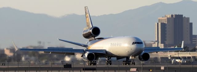 Boeing MD-11 (N278UP) - phoenix sky harbor international airport 02DEC20