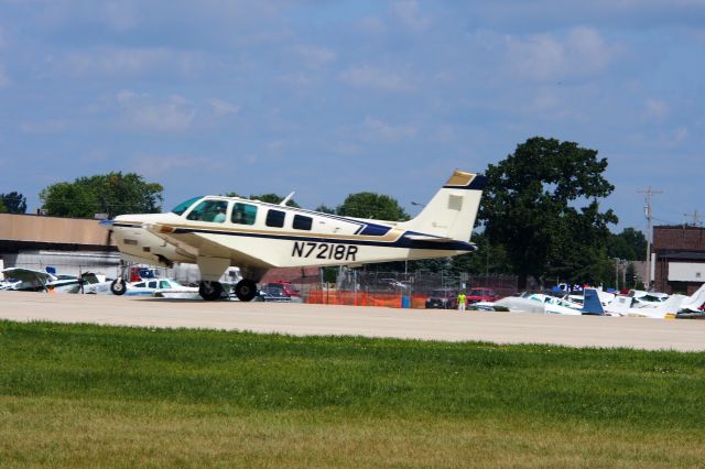 Beechcraft Bonanza (36) (N7218R)