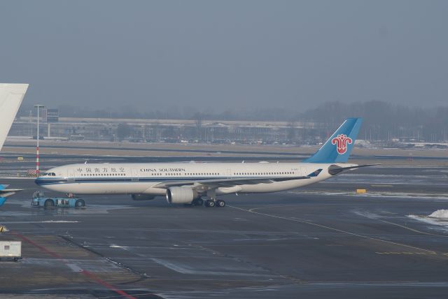 Airbus A330-300 (B-5967) - China Southren Airlines A330-323E cn1636