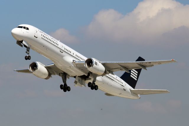 Boeing 757-200 (TF-FIW)