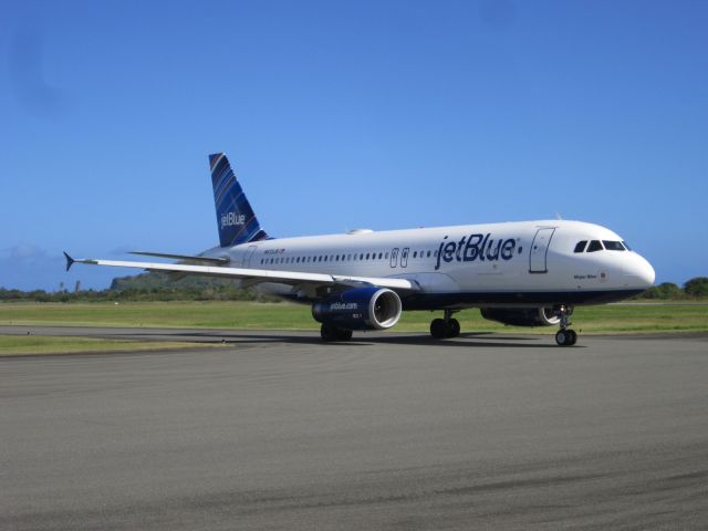 Airbus A320 (N633JB)