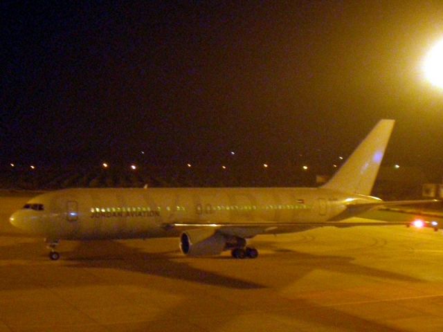 BOEING 767-200 (JY-JAG)